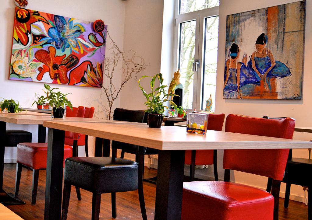 Hotel - Restaurant Uit De Kunst Вейлен Экстерьер фото